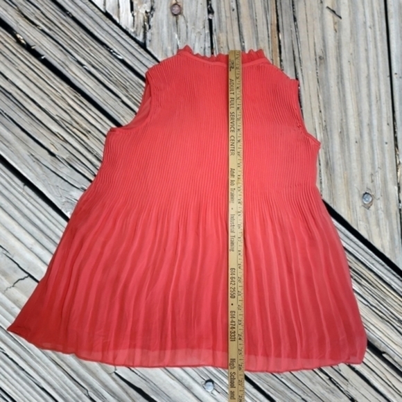 NWT MAX STUDIO Accordion Pleated Relaxed Blouse Top, Coral Chiffon. Size Small - Picture 5 of 7